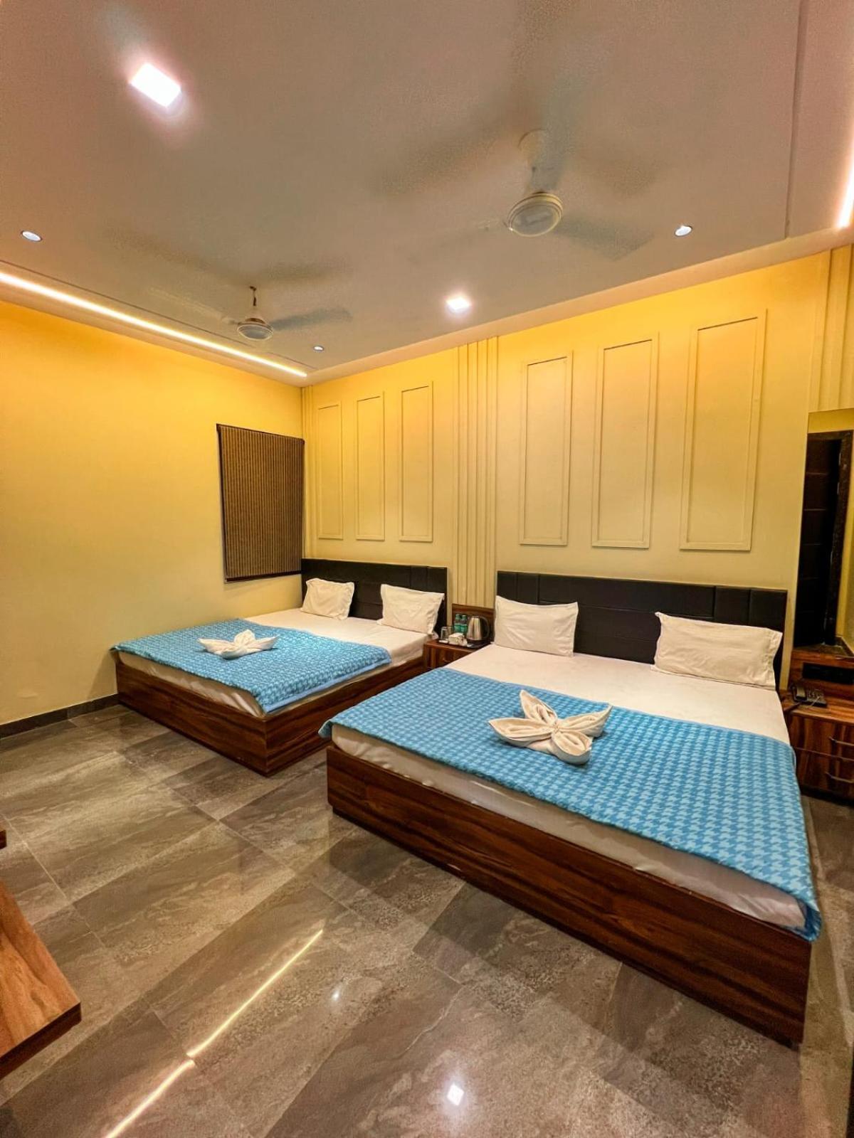 Gsm Hotel Vrindāvan Exteriér fotografie